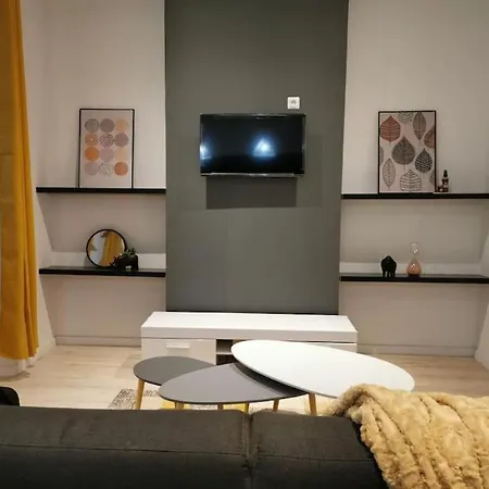 Joliette European Hospital Apartment *